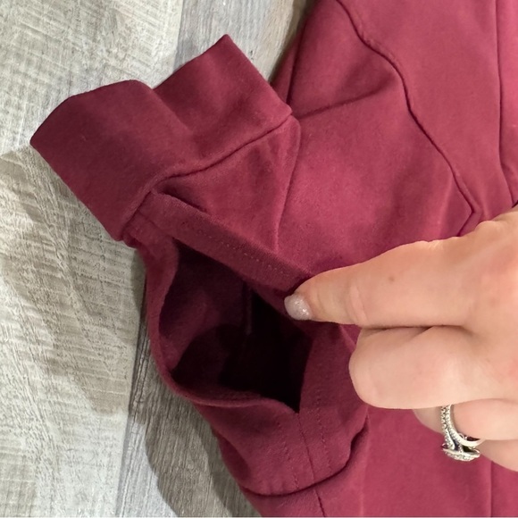 WHBM short sleeve burgundy sheath dress ❤️ - Picture 5 of 7